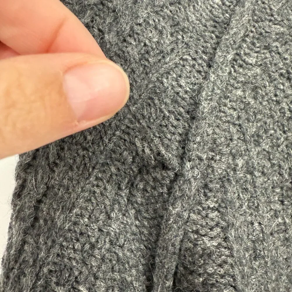 Vince Sweater Gray Cable Knit Wool Alpaca Pullover Cabincore Fisherman Womens M - Picture 5 of 11